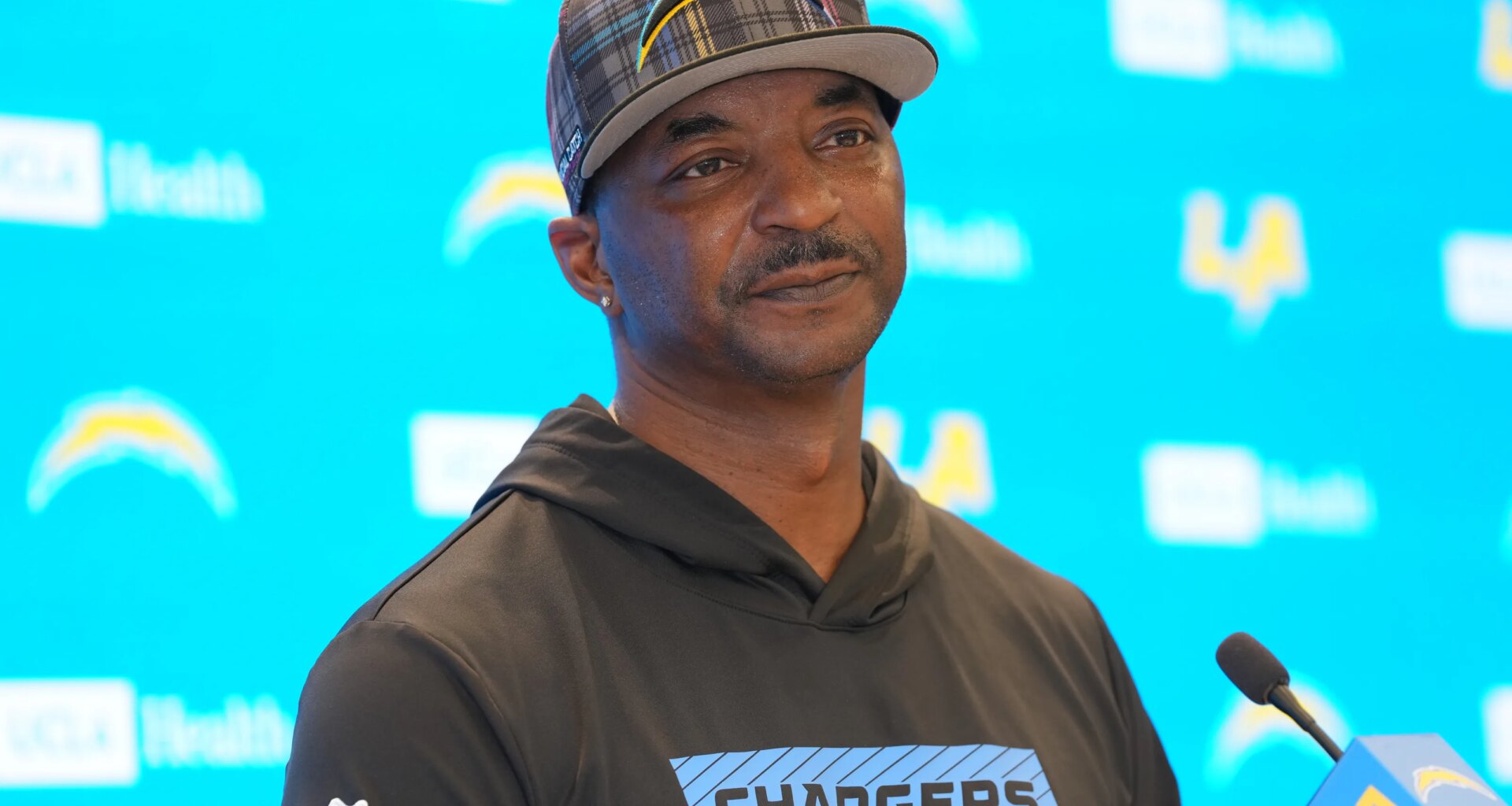 LA adds two more candidates to interview list