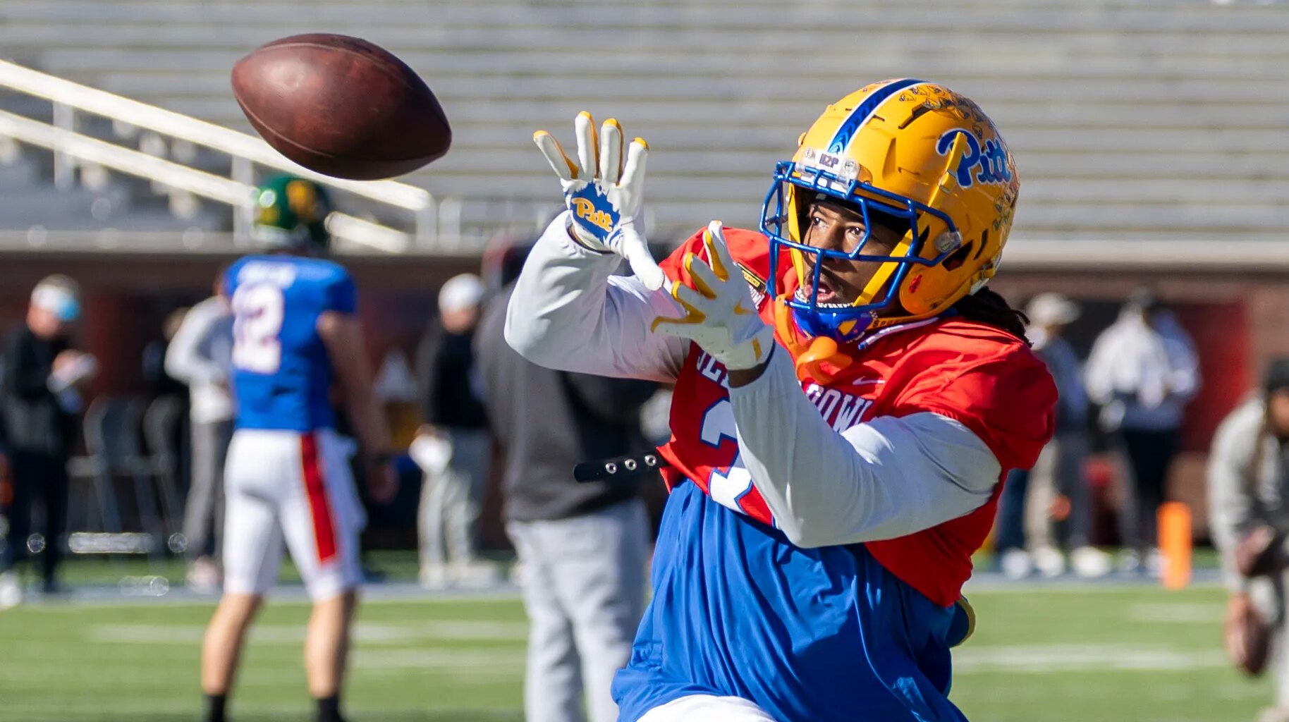 Big positions of need shine at Senior Bowl