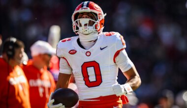 Falcons land Clemson WR Antonio Williams