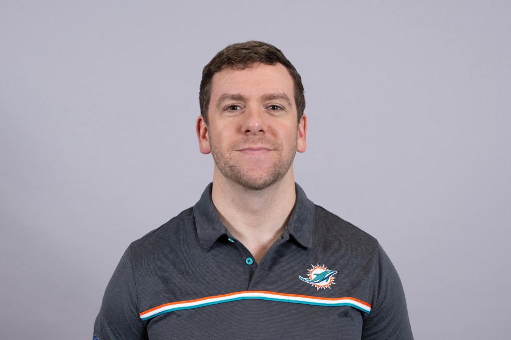 Jets hire Brian Duker as new defensive coordinator