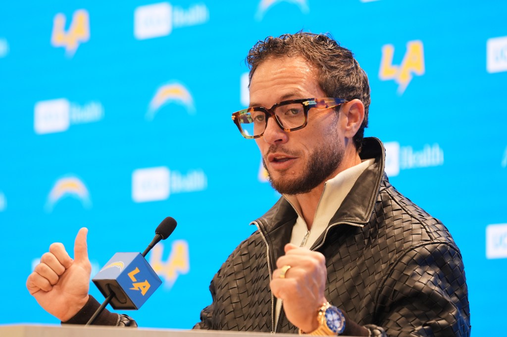 Chargers OC Mike McDaniel seeks to unlock Justin Herbert’s full potential – Orange County Register