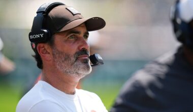 Cleveland Browns head coach Kevin Stefanski watches action during the first half of an NFL preseason football game against the Philadelphia Eagles on Saturday, Aug. 16, 2025, in Philadelphia. (AP Photo/Chris Szagola)
