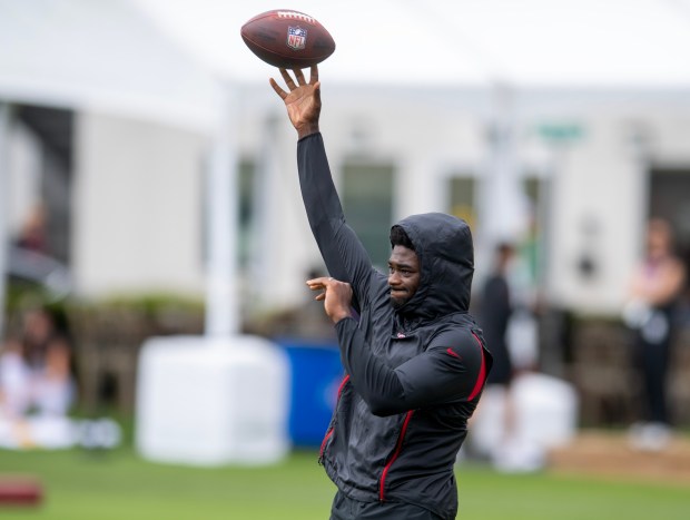 San Francisco 49ers' Brandon Aiyuk pass the ball during practice at the 49ers training camp at the practice facility at Levi's Stadium in Santa Clara, Calif., on Thursday, July 24, 2025. (Doug Duran/Bay Area News Group)