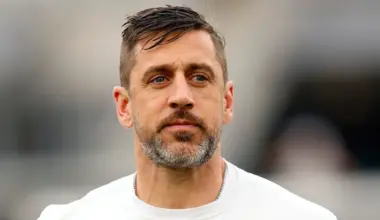 Aaron Rodgers sends clear message about final decision between Pittsburgh Steelers and retirement