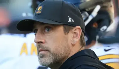 Aaron Rodgers mentions his wife as key factor to choose between Pittsburgh Steelers, free agency or retirement