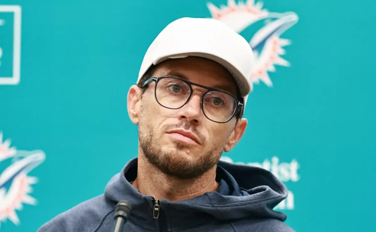 Mike McDaniel gives blunt response to Troy Aikman’s criticism after Dolphins hire him as consultant