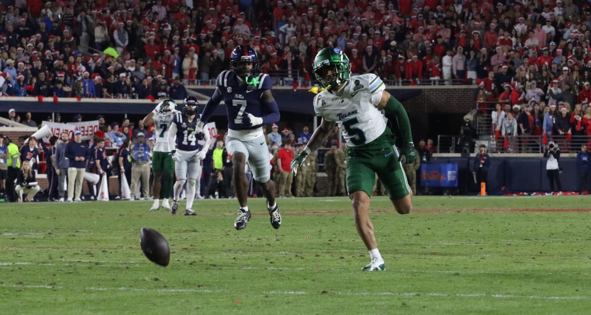 Ole Miss takes down Tulane in first round of College Football Playoff • The Tulane Hullabaloo