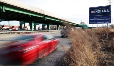 Gary pitches three locations for Chicago Bears stadium