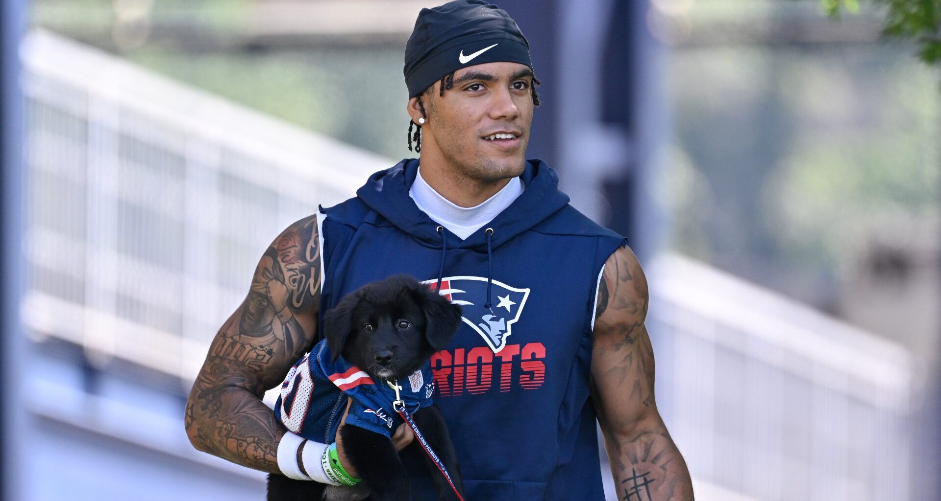 Patriots Coach Praises Physical Play Of Christian Gonzalez