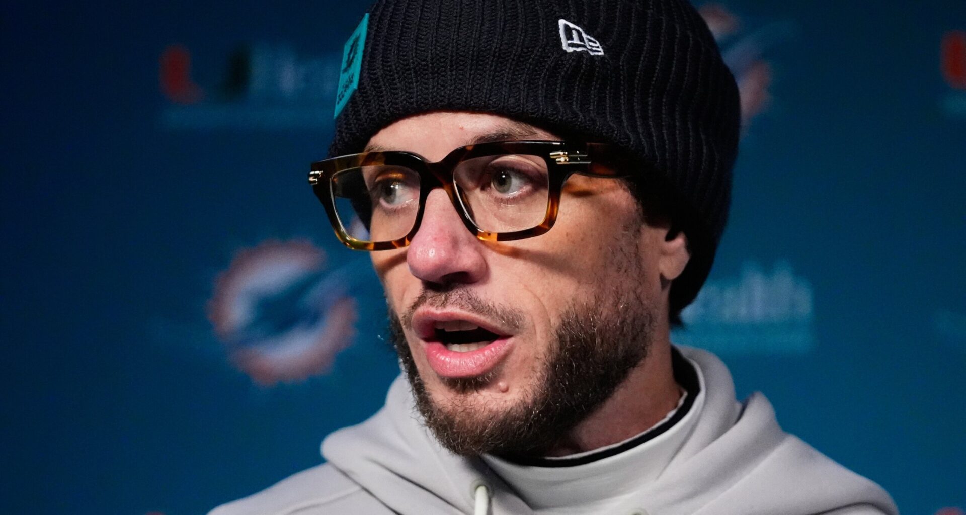 Mike McDaniel joins Harbaugh, Herbert as Chargers’ offensive coordinator after Dolphins firing