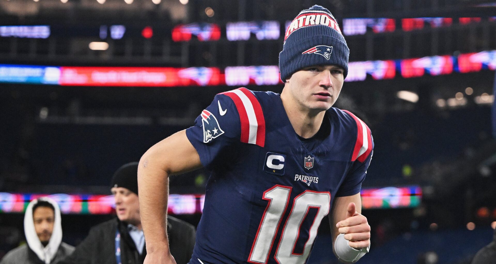 Patriots QB Drake Maye Makes Feelings Clear On Justin Herbert