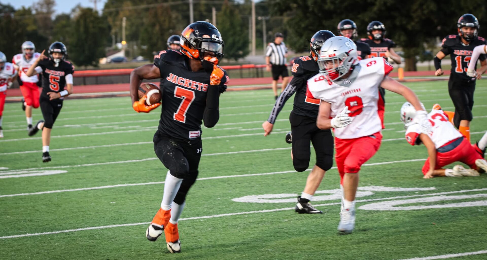 Mount Vernon 8th grader draws attention of college football scouts