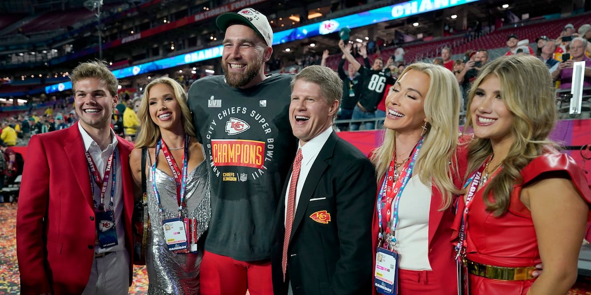 Clark Hunt says Chiefs ‘certainly hope’ Travis Kelce returns to play in 2026