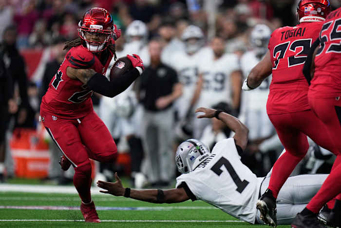Several Texans back at it, including Trent Brown, Derek Stingley Jr., Nico Collins, Dalton Schultz, Azeez Al-Shaair