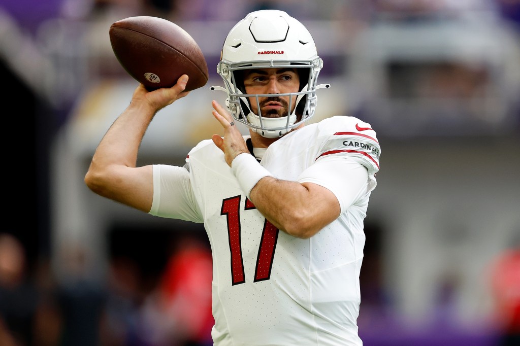 David Blough played for several teams before joining the coaching ranks in Washington, including the Arizona Cardinals, with whom he competed in 2023. 