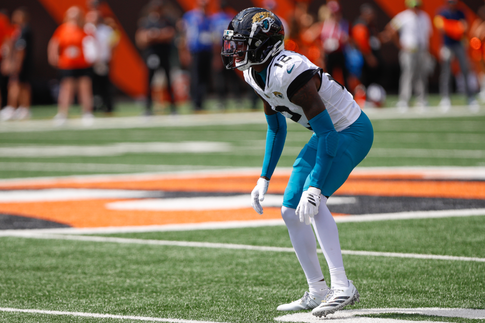 CINCINNATI, OH - SEPTEMBER 14: Jacksonville Jaguars wide receiver Travis Hunter (12) lines up on defense during the game against the Jacksonville Jaguars and the Cincinnati Bengals on September 14, 2025, at Paycor Stadium in Cincinnati, OH. (Photo by Ian Johnson/Icon Sportswire via Getty Images)