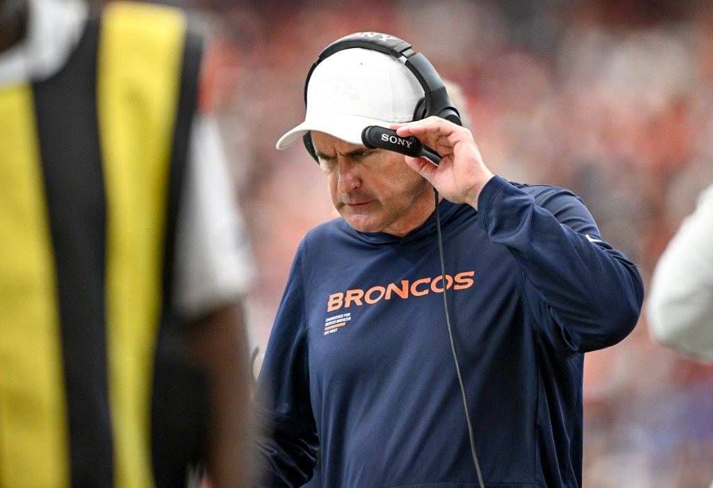 Broncos special teams coordinator Darren Rizzi.