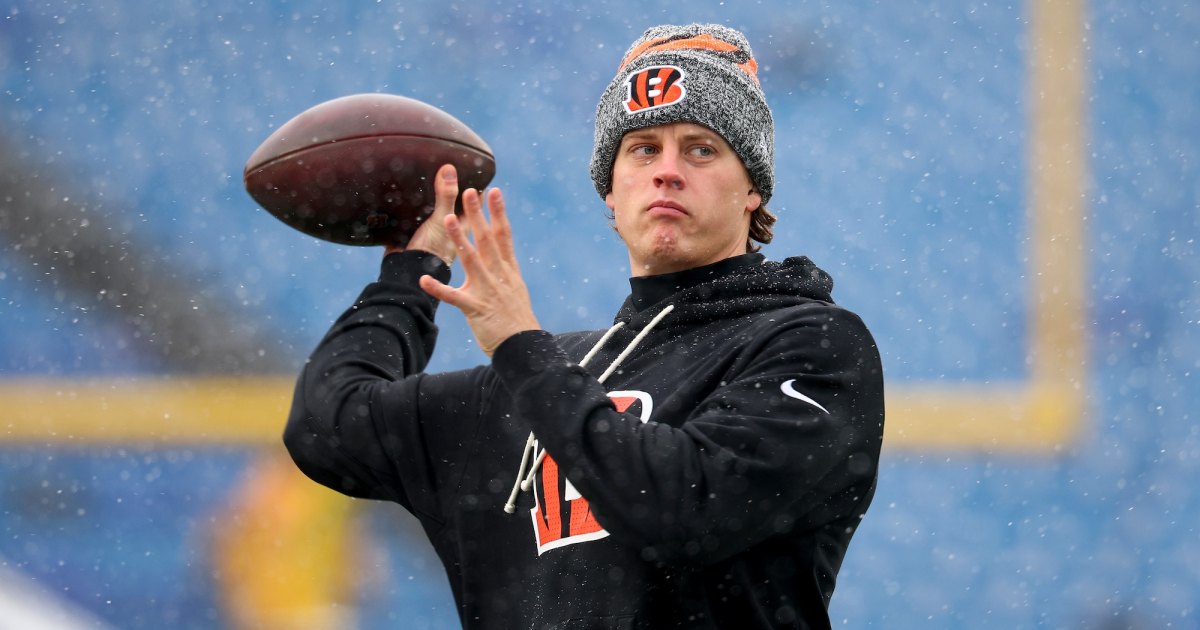 Bengals Quarterback Joe Burrow Shows Off Piano Skills In Offseason
