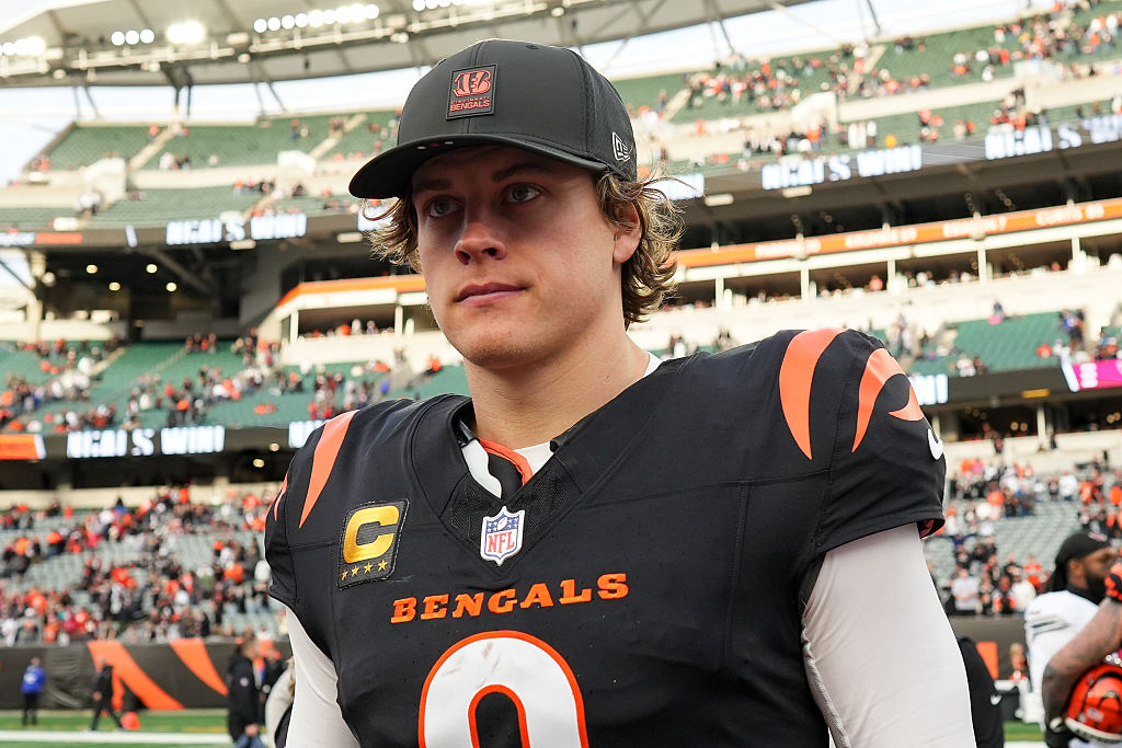 CINCINNATI, OHIO - DECEMBER 28: Joe Burrow #9 of the Cincinnati Bengals celebrates after beating the Arizona Cardinals 37-14 at Paycor Stadium on December 28, 2025 in Cincinnati, Ohio. (Photo by Dylan Buell/Getty Images)