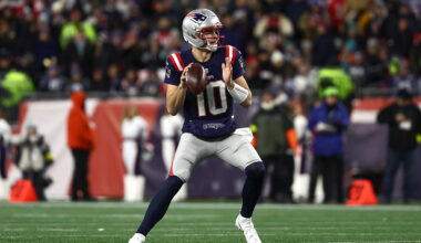FOXBOROUGH, MA - JANUARY 4: Drake Maye #10 of the New England Patriots looks to pass against the Miami Dolphins during the game at Gillette Stadium on January 4, 2026 in Foxborough, Massachusetts.(Photo By Winslow Townson/Getty Images)