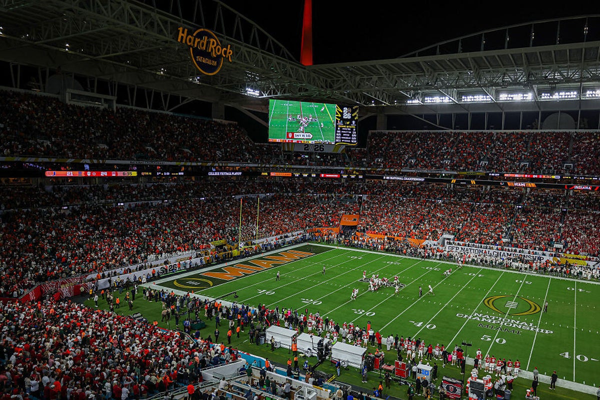 Next year’s college football championship game isn’t until Jan. 25. Is there a better way?