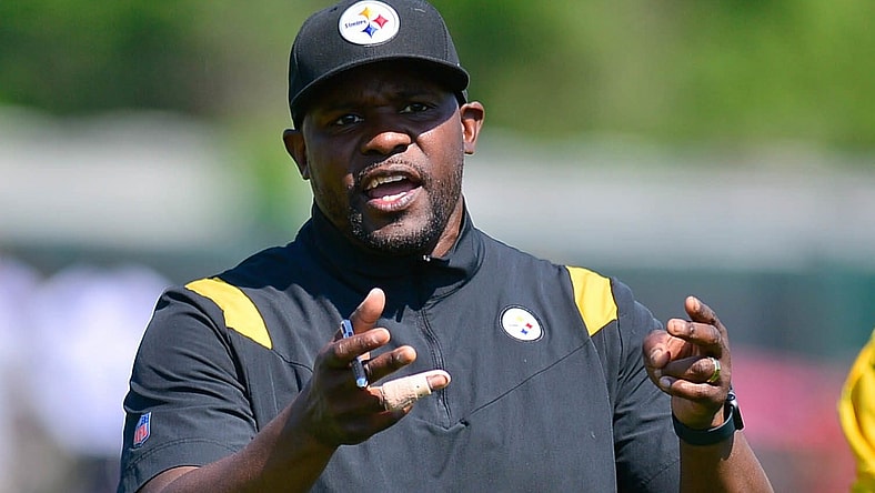Steelers SDA Brian Flores