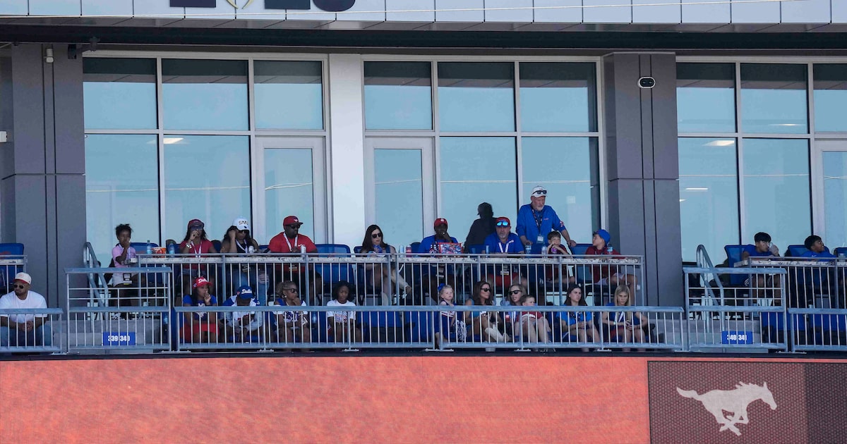 Letters to the Editor — College football playoffs, Kennedy Center, Democrats