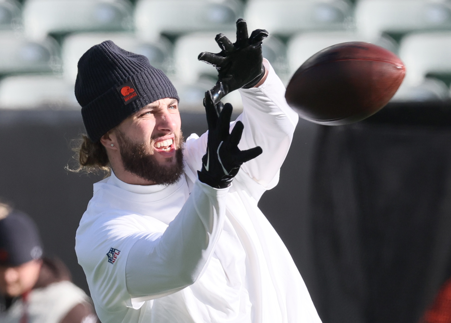 Cleveland Browns tight end Brenden Bates catches a pass in warm ups before their game against the Cincinnati Bengals.  