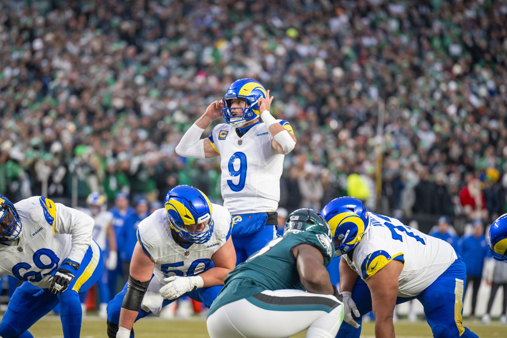 PHILADELPHIA, PA - JANUARY 19: Los Angeles Rams quarterback Matthew Stafford (9) calls an audible due to the loud crowd during the NFC Divisional Playoff game between the Philadelphia Eagles and the Los Angeles Rams on January 19th, 2025 at Lincoln Financial Field in Philadelphia, PA. (Photo by Terence Lewis/Icon Sportswire)
