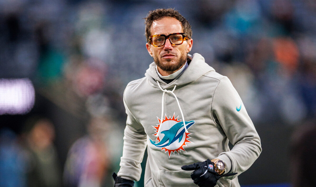 Chargers Hire Mike McDaniel as Offensive Coordinator