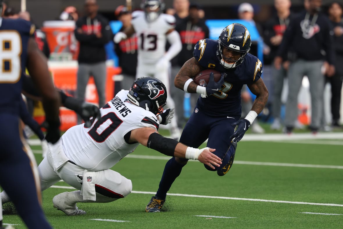 Chargers’ Defensive Cornerstones Earn Latest PFWA 1st-Team All-AFC Honors