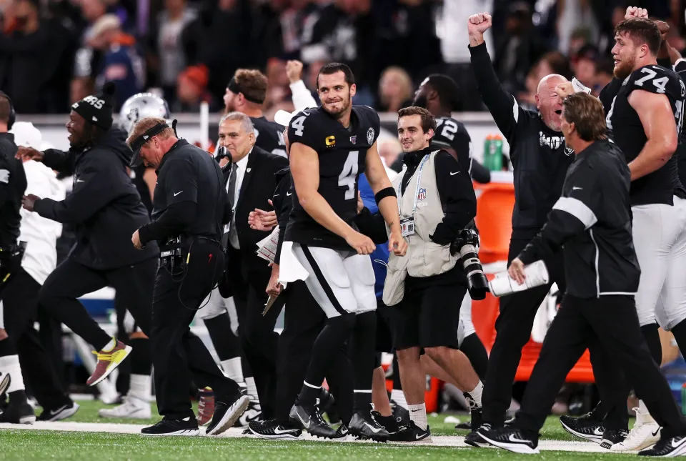 Derek Carr (No.4) was particularly impressed with the facilities at Spurs