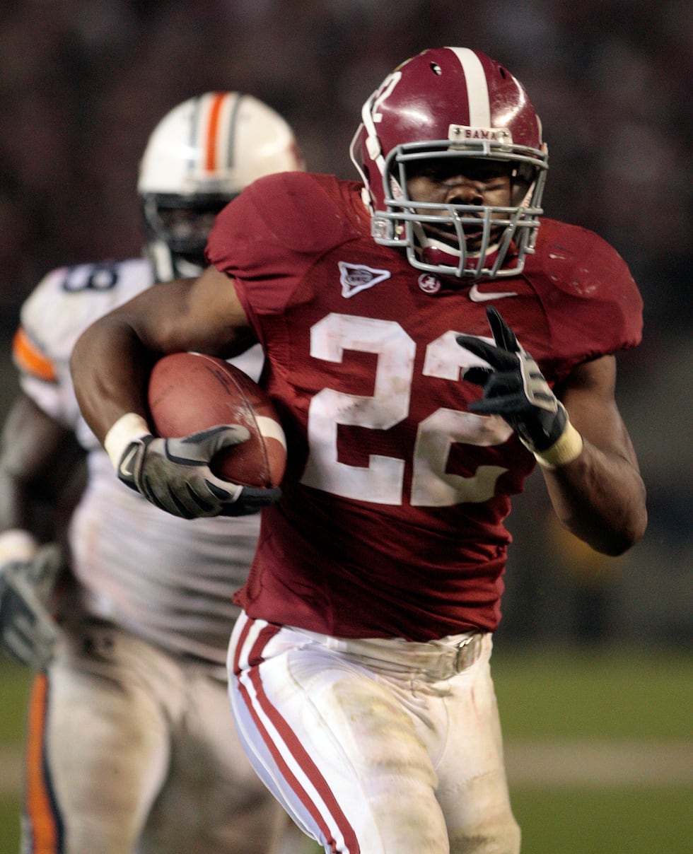 Alabama's Mark Ingram (22) scores in the second half during their NCAA football game against...