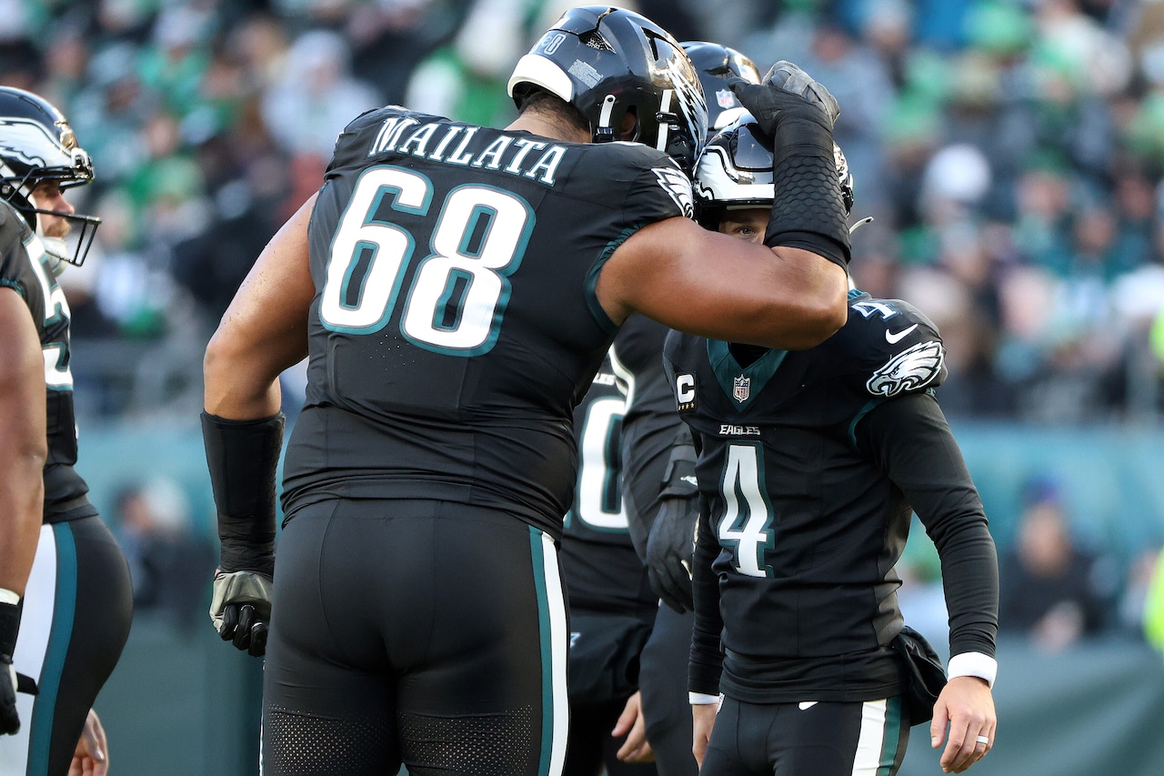 Bears Eagles Football