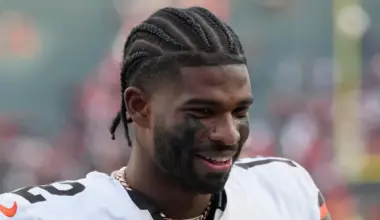 Browns face Raiders in heated war for top head coach to develop Shedeur Sanders