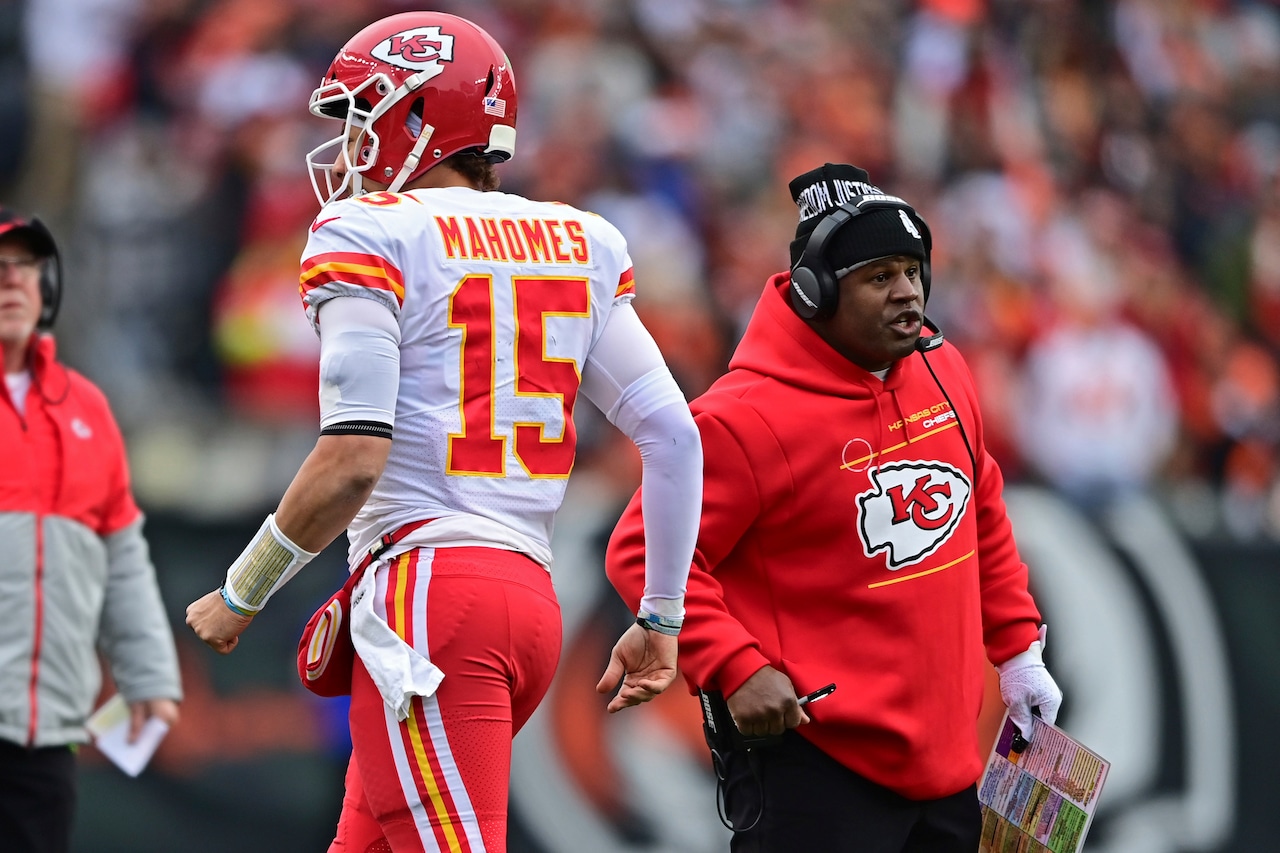 Super Bowl-winning coordinator reunites with Chiefs and Patrick Mahomes