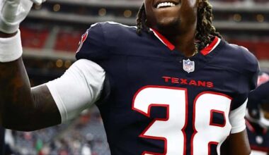Big game delivered by Texans’ newest safety, addition to top-ranked defense: K’Von Wallace