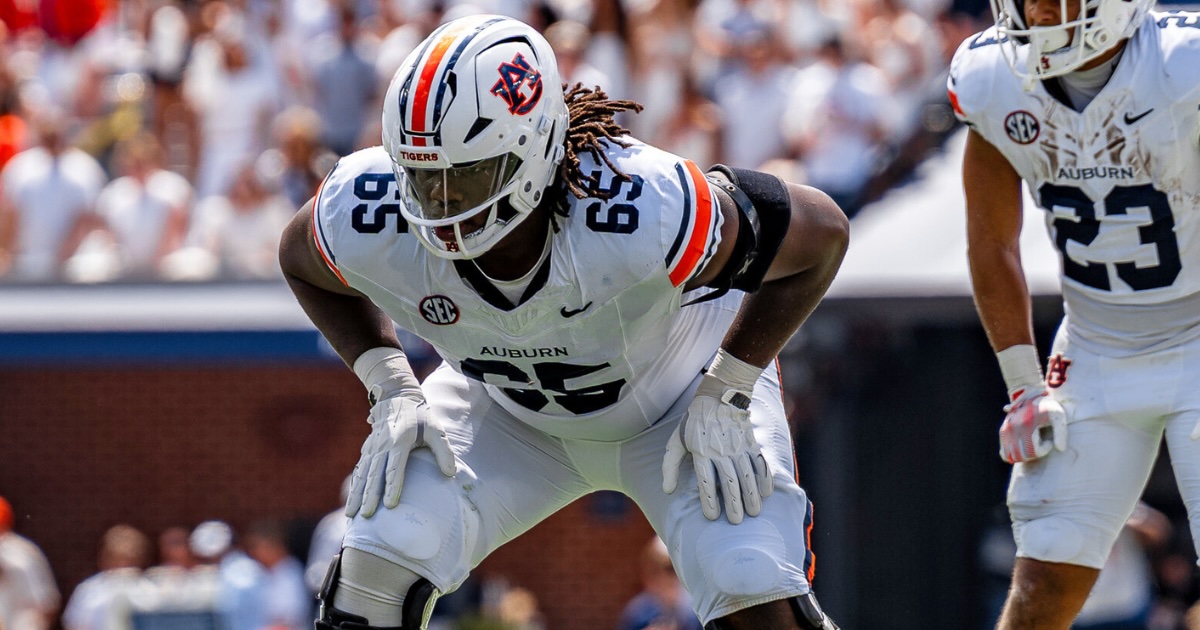 Tegra Tshabola (Birm/Lettermen Row)