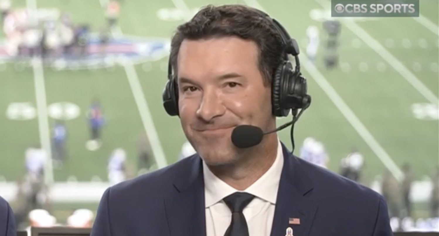 Tony Romo ripped for gaffe-filled Bills-Jaguars broadcast