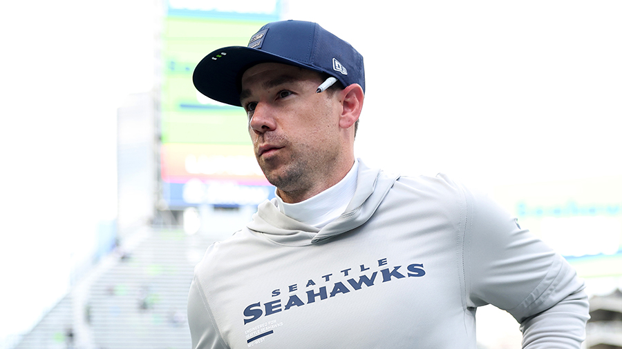 Seattle Seahawks offensive coordinator Klint Kubiak 2025 Saints...