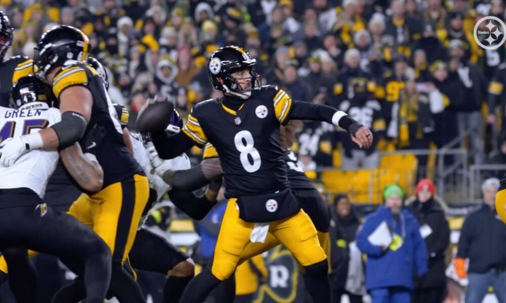 Report: Steelers Players Told Organization They Want Aaron Rodgers To Return