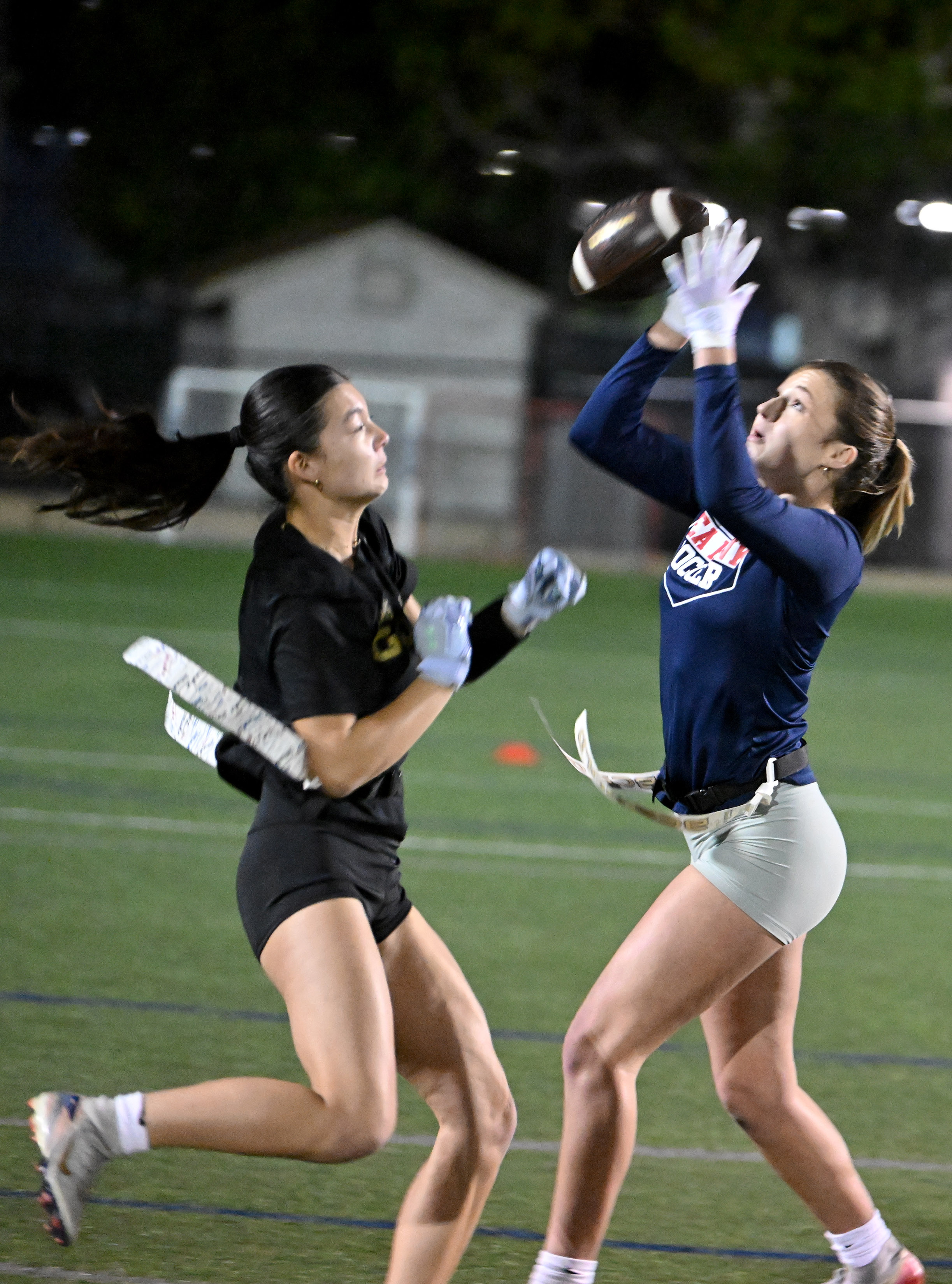 Kayla Armstrong makes the catch as Simone van de Ven...