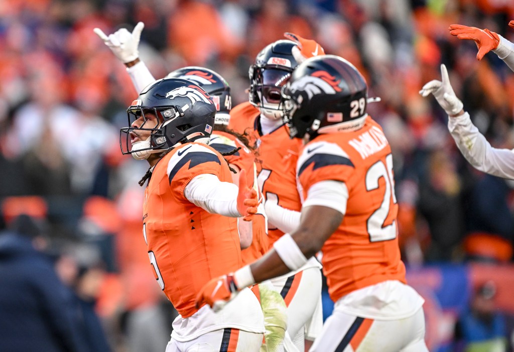 Broncos vs. Patriots score, updates, highlights from AFC Championship