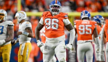 Denver Broncos beat Los Angeles Chargers 19-3 in NFL Week 18