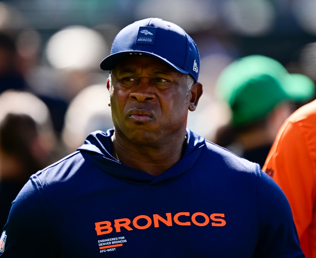 Broncos DC Vance Joseph set to interview with Baltimore, source says