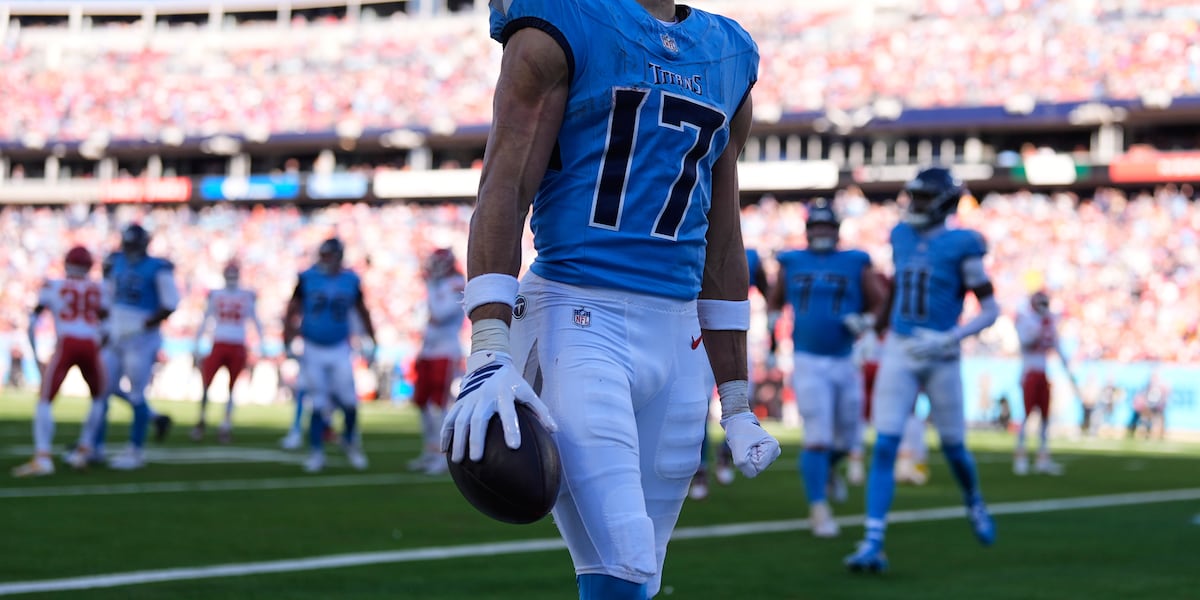 Dike named First Team All-Pro in rookie campaign