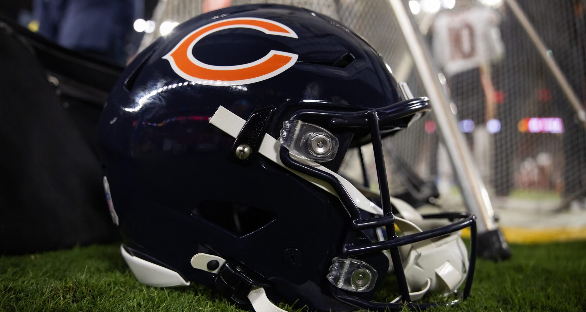 Chicago Bears connected to PFF darling to replace $48 million bust