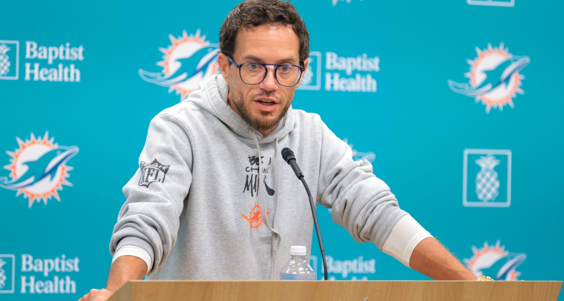 Mike McDaniel Hasn't Signed Contract But Still Expected To Join Chargers