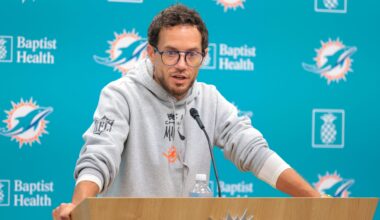 Mike McDaniel Hasn't Signed Contract But Still Expected To Join Chargers