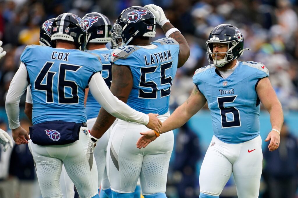 4. Tennessee Titans (3–14)